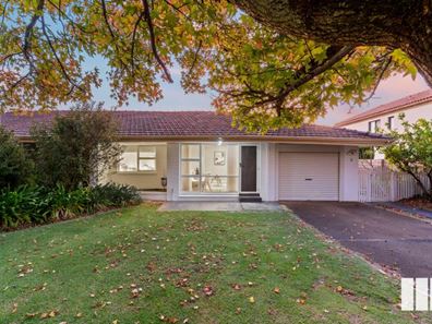 2/35 Hazel Street, Como WA 6152