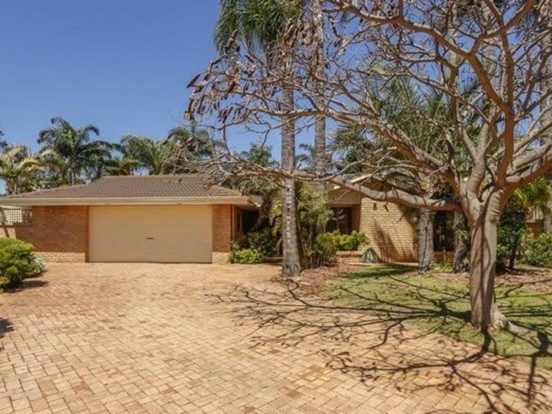 8 Guinevere Way, Carine