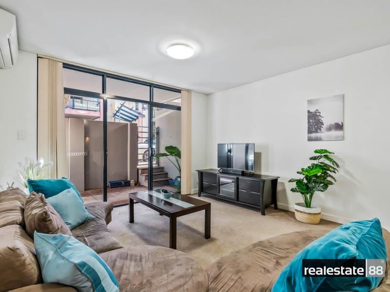 1/124 Mounts Bay Road, Perth