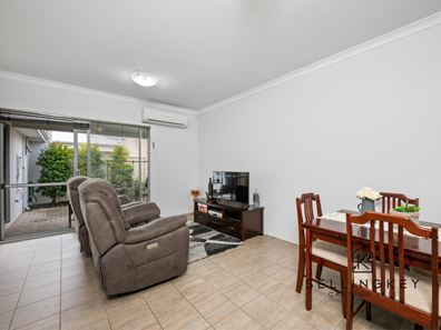 10/18 Gowrie Approach, Canning Vale WA 6155