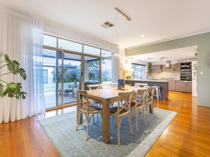 4 Hartwell Way, Secret Harbour