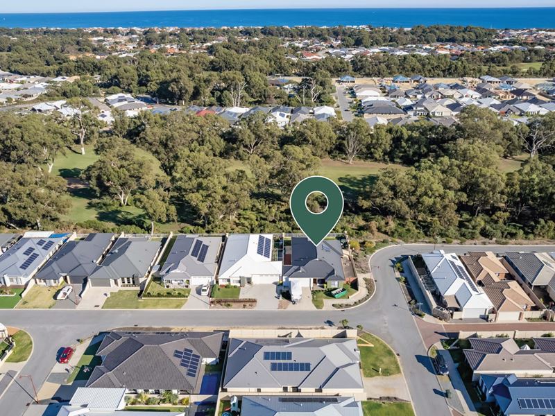 15 Grantwood Drive, Meadow Springs
