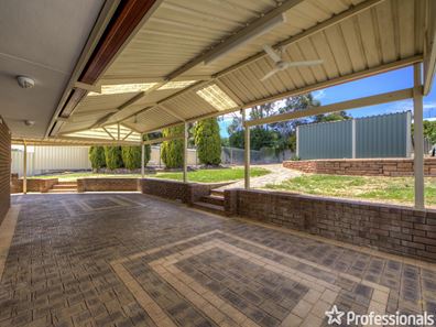 8 Brownfield Drive, Swan View WA 6056