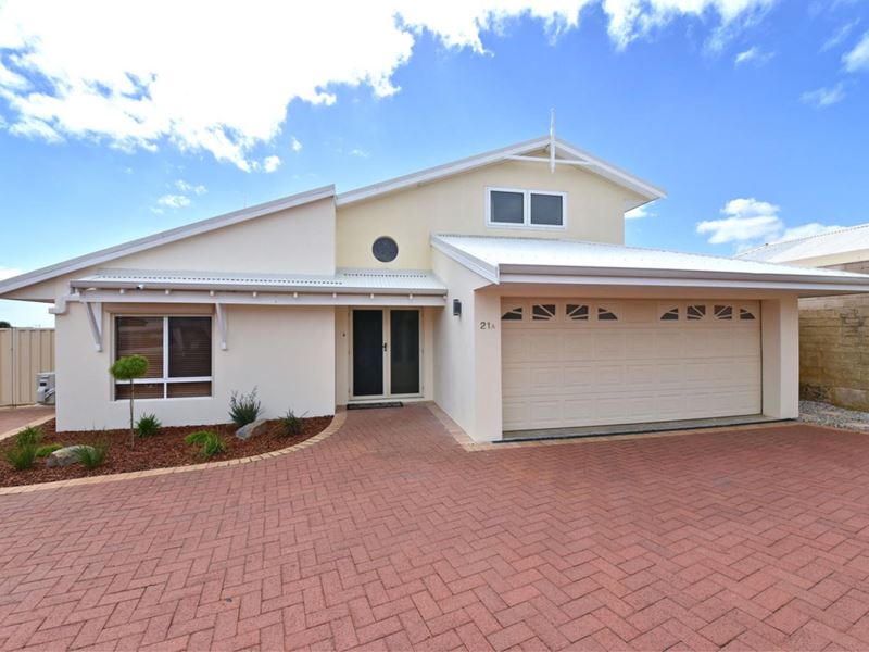 21A Holyhead Green, Mindarie