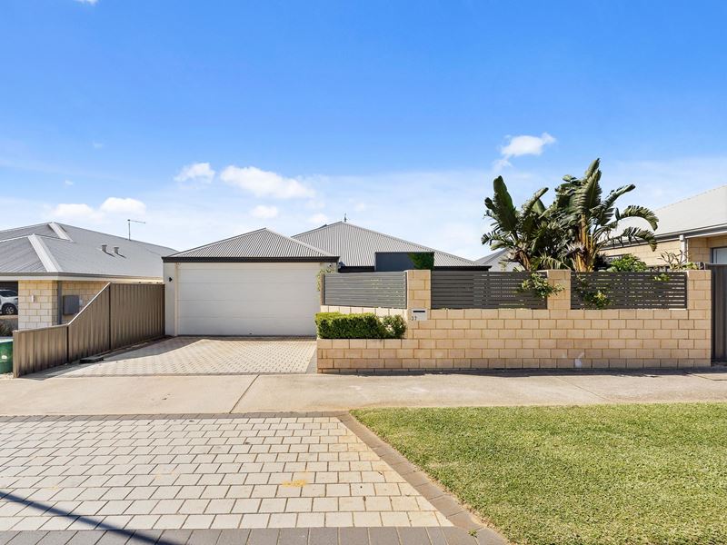 37 Moonee Street, Lakelands WA 6180