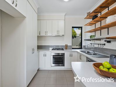 2/2 Quadea Way, Nollamara WA 6061