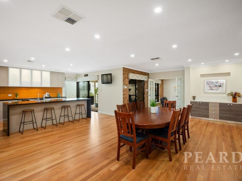 22 Browning Way, Lake Coogee