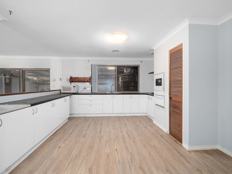 9 Hess Court, Marangaroo