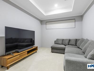 15 Venetian Crescent, Brabham WA 6055