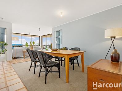 14/6A Valley Road, Halls Head WA 6210