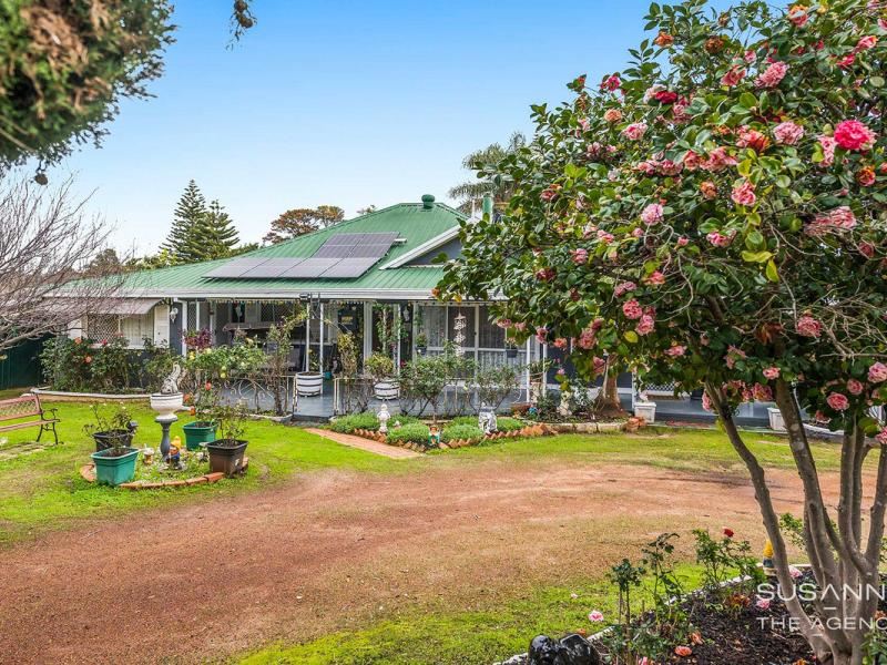222 Canning Road, Lesmurdie