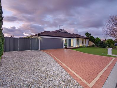 11 Salwick Street, Butler WA 6036