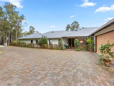 9 Otway Place, Bedfordale WA 6112