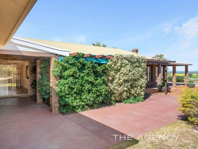 115 Minkadine Road, Kellerberrin WA 6410