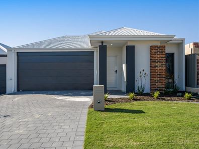 7 Draper Way, Ellenbrook WA 6069