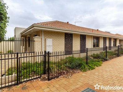 4/15 Forrest Road, Armadale WA 6112