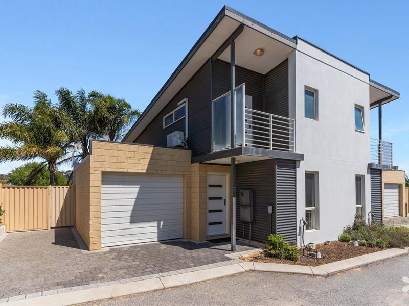 3/25 Southwell Crescent, Hamilton Hill WA 6163