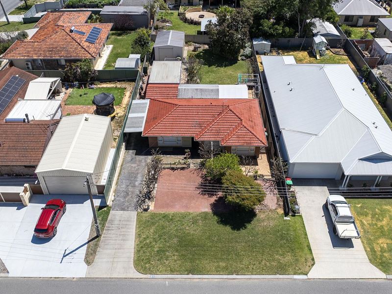 21 Bates Way, Warnbro WA 6169