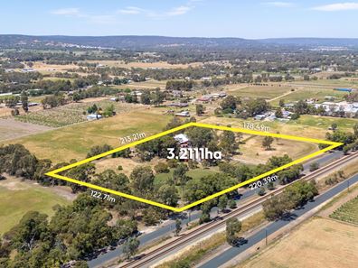 182 Railway  Parade, Herne Hill WA 6056