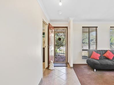 1 Tullawood Drive, Aveley WA 6069