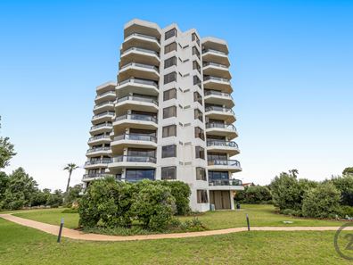 27/6A Valley Road, Halls Head WA 6210