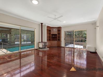 61 The Ramble, Booragoon WA 6154