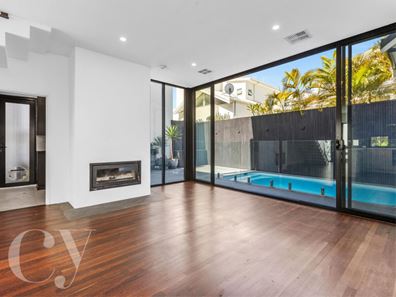 6 Heywood Lane, North Coogee WA 6163