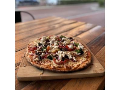 Food/Hospitality - Gourmet Pizzeria in Prime Location!