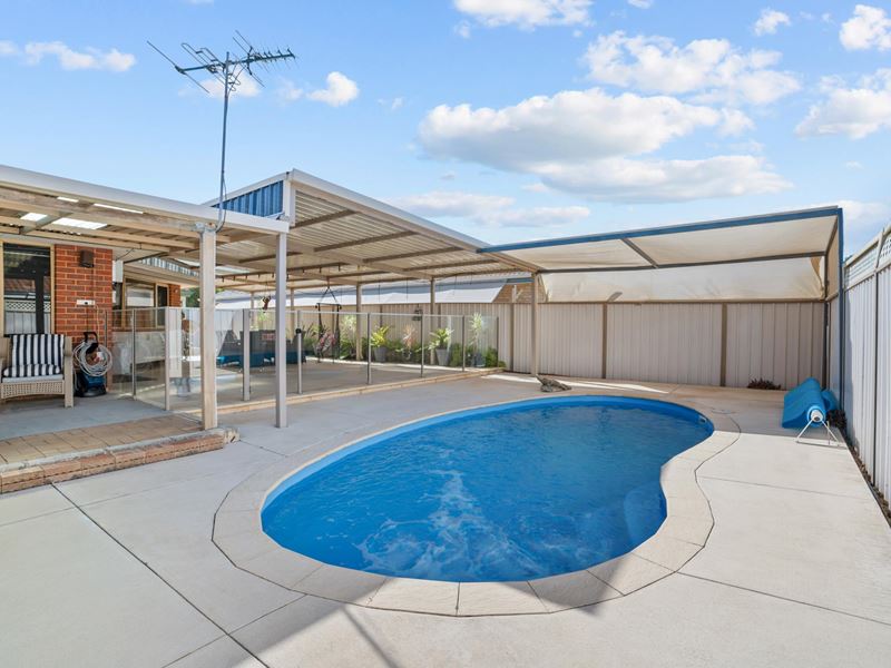 8 Prevelly Circle, Waikiki