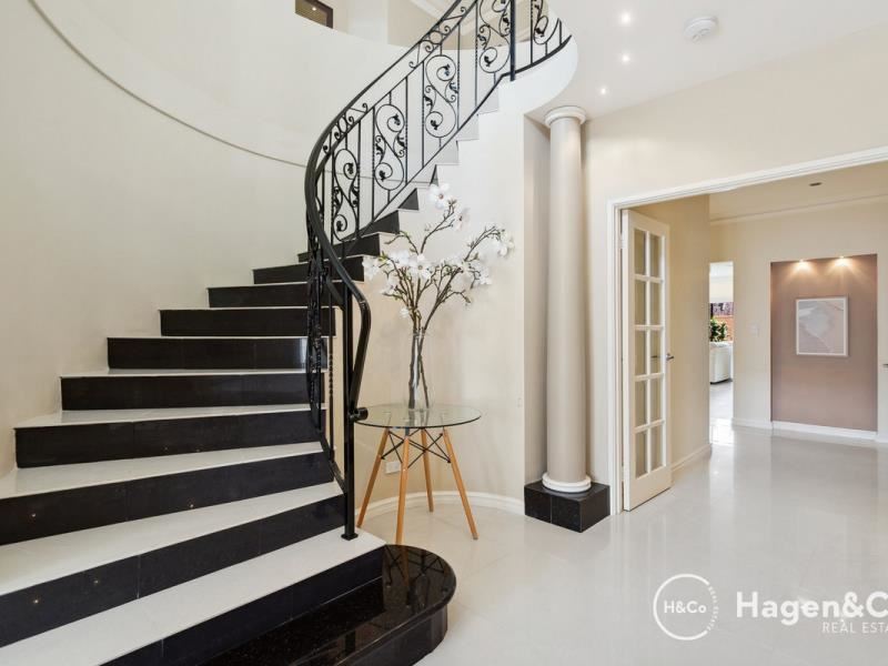 24 Cervara Avenue, Stirling