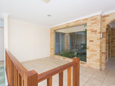 10 Moir Road, Kardinya WA 6163