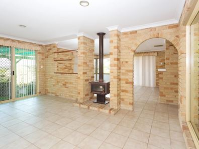 10 Moir Road, Kardinya WA 6163