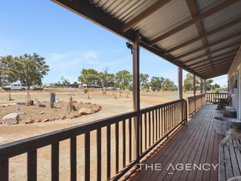 4 Boodja Road, Wundowie WA 6560