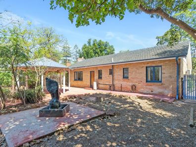 68 Heath Road, Kalamunda WA 6076