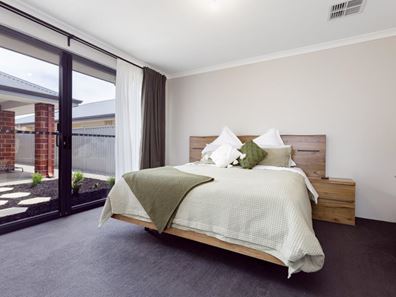 11 Bromfield Avenue, Brabham WA 6055