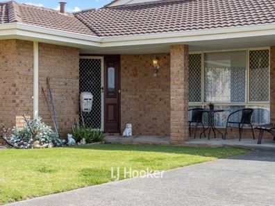 4 Dermer Place, Usher WA 6230