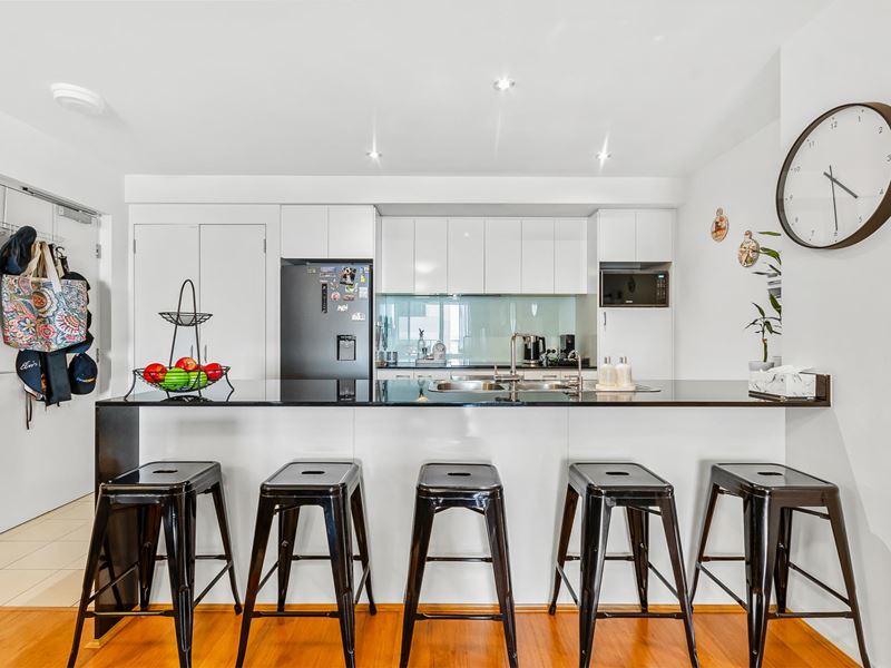 157/143 Adelaide Terrace, East Perth