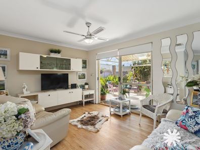 4/44 Gwenyfred Road, Kensington WA 6151
