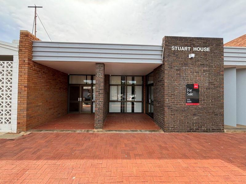 13 Stuart  Street, Carnarvon WA 6701