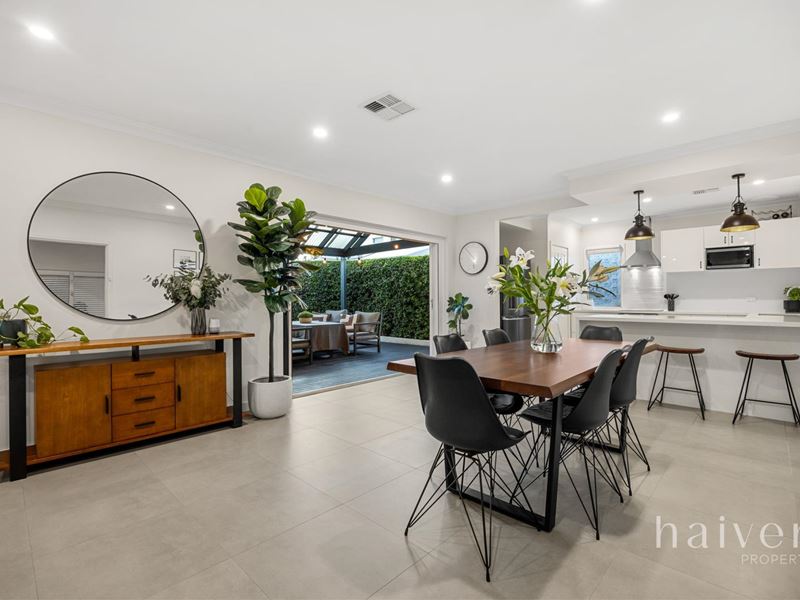 5B Coverley Street, Alfred Cove WA 6154