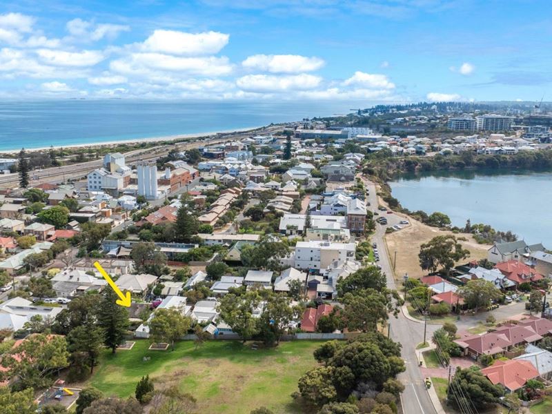 11 Staples Street, North Fremantle WA 6159
