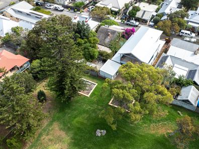 11 Staples Street, North Fremantle WA 6159