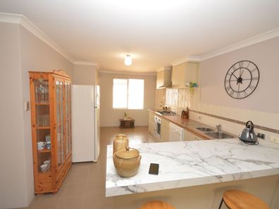 6B Linley Road, Wannanup WA 6210