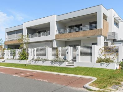 2/35 Macedon Place, Craigie WA 6025