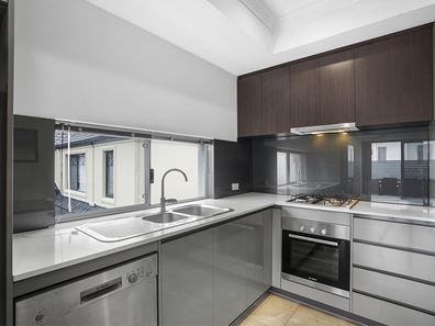 8/8 Wynyard Street, Yokine WA 6060