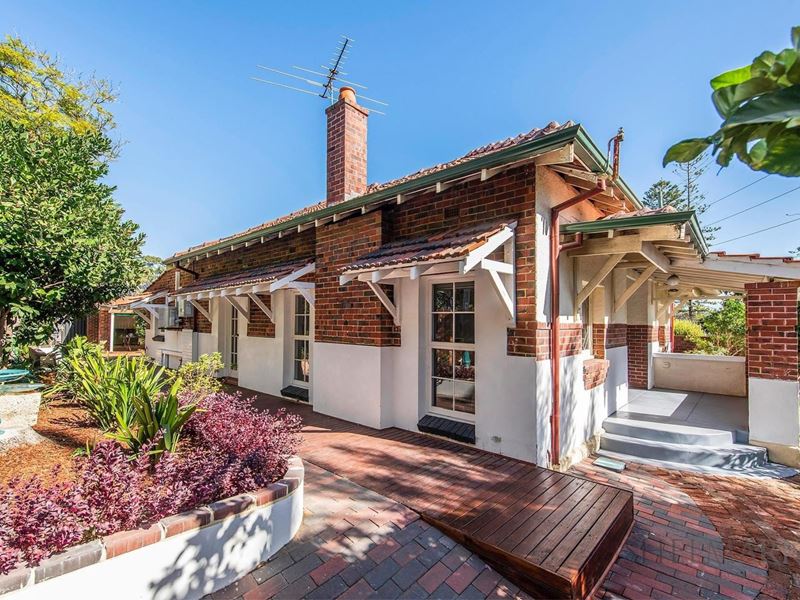 62 Gugeri Street, Claremont WA 6010