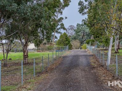 450 Smith Road, Bullsbrook WA 6084