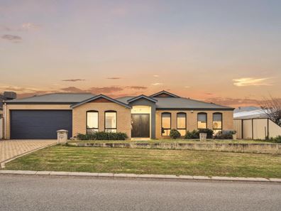 23 Gungurru Avenue, Hocking WA 6065