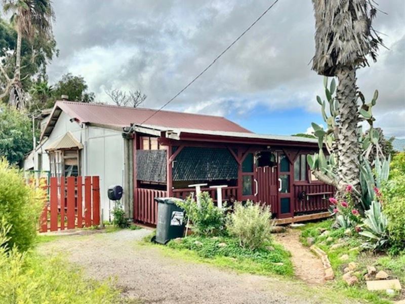 261 Third Street, Wonthella