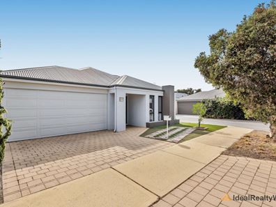 10 Sachem Bend, Piara Waters WA 6112